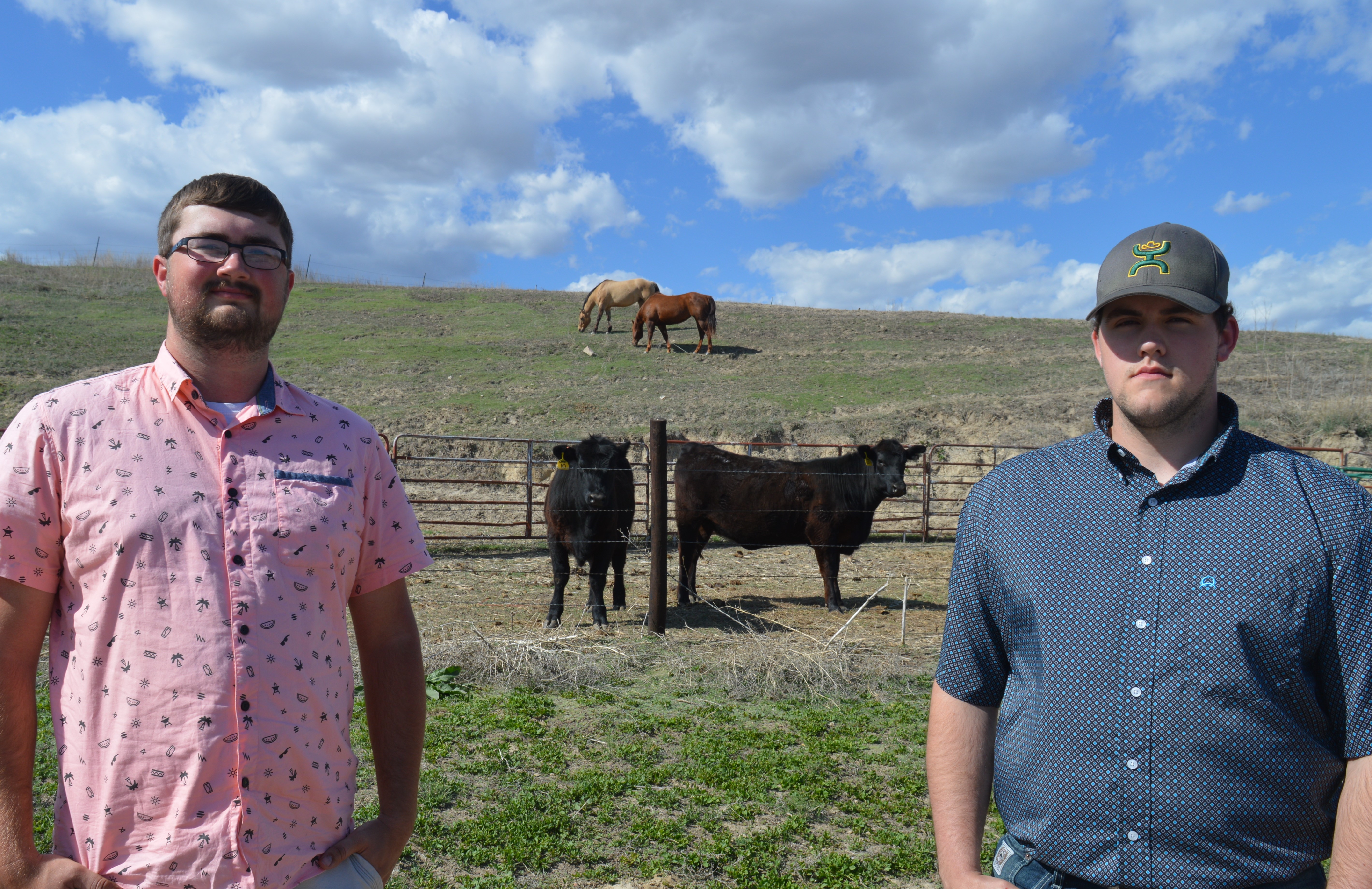 Hunter Lee of Chapman, at left, and Bailey Fleischman of Tekamah are recent graduates who participated in the NCTA Heifer Link program. (Crawford/NCTA News)