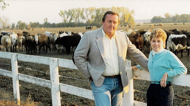 Ron and Carol Krutsinger. Carol Krutsingerâs gift to help develop the next generation of beef industry leaders was made possible by the sale in December of her and her late husbandâs 15,500-acre ranch in Dundy County.