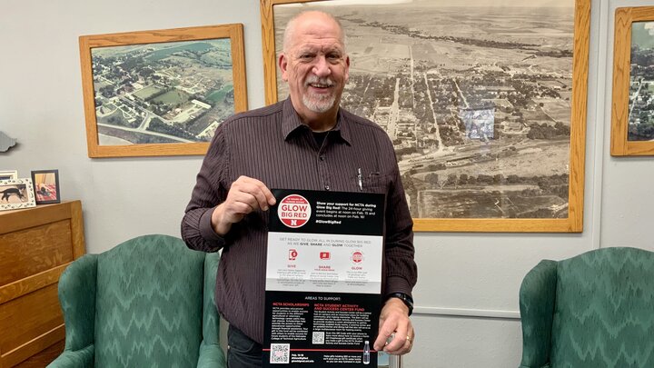 Dean Larry Gossen shares the Glow Big Red promotional poster.