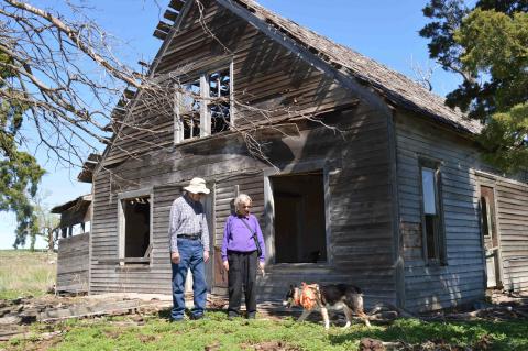 David and Sande Scholz visit the Hayes County ranch of her maternal grandparents, Frank B. and Mabel Leu. At the time, in May 2017, David, Sande and their beloved dog, Skye, first attended graduation at the Nebraska College of Technical Agriculture. (Mary Crawford photo / NCTA News)